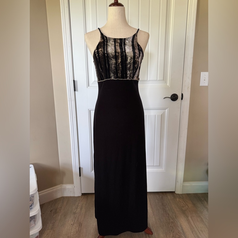 Betsy & Adam Vintage Velvet Striped Rhinestone Trim Maxi Dress Black Gold 7-8